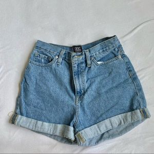 Urban BDG high waisted mom shorts size 26